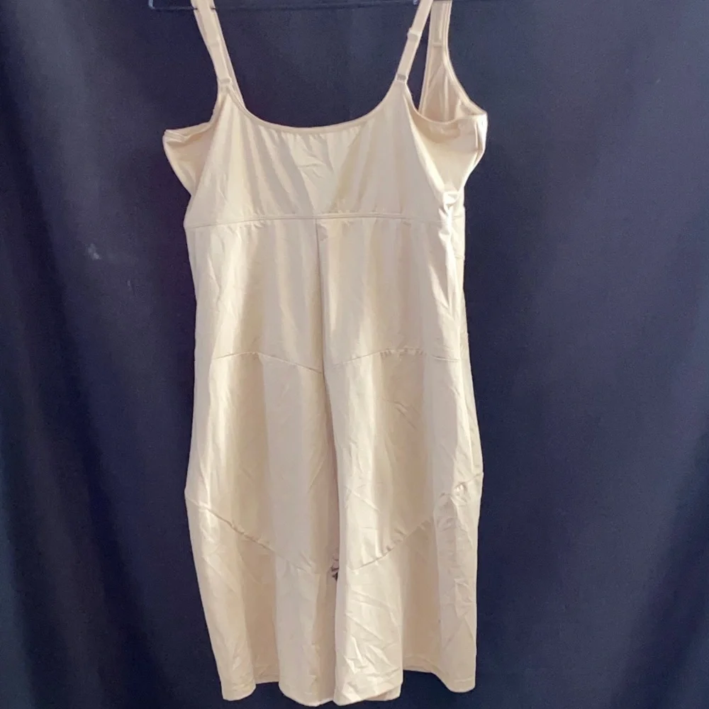 CACIQUE WO Plus size‎ 18/20 BEIGE SHAPEWEAR GOOD CLEAN CONDITION - Picture 9 of 9